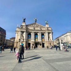 L'opéra de Lviv aux couleurs de l'Ukraine © Olesia Tytarenko 