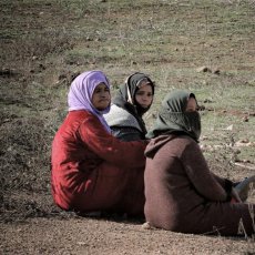 De nombreuses femmes continuent de travailler dans le secteur informel du (...) © Fadwa Al Nasser 