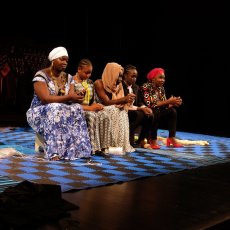 Tata Tassala Bamouni, Awa Diassana, Jeanne Diama, Niaka Sacko et Assistan (...) © Arnaud Galy - Agora francophone 