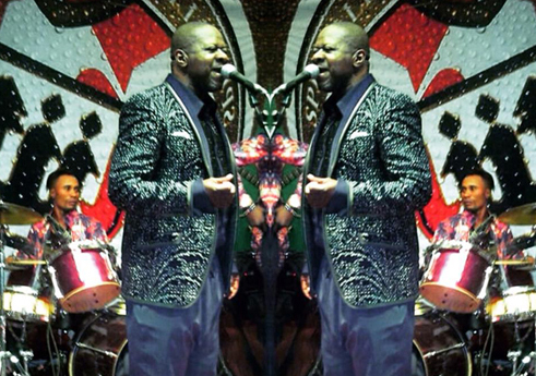 - © page FB Papa Wemba