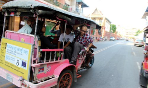 L’ouverture de PPP... en tuk tuk ! - © Aimablement prêtée par l'IF du Cambodge