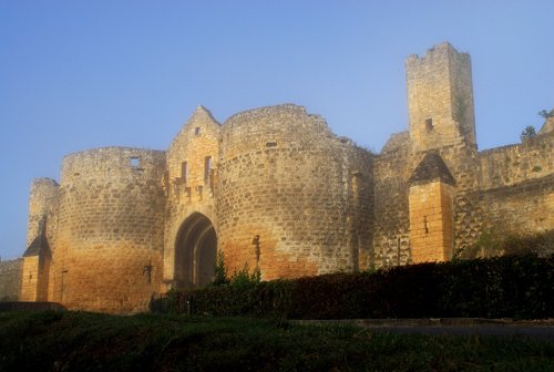 Domme - La porte d’entrée de la bastide  - © Arnaud Galy