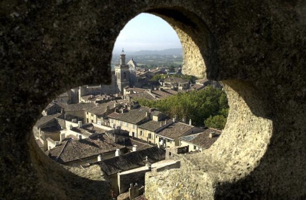 Uzès, la pierre comme héritage